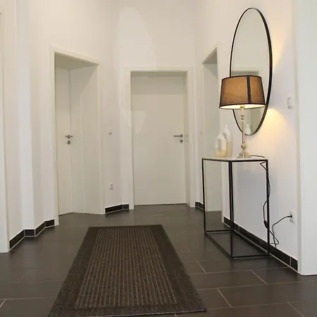 Mitten In Der Stadt 400 Meter Zum Bahnhof Privat bolig