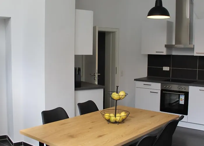 Mitten In Der Stadt 400 Meter Zum Bahnhof 民宿